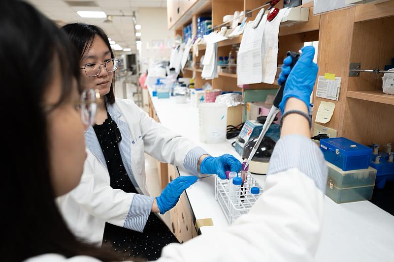 長庚大學先進的臨床試驗與生醫研發長期吸引歐美及亞洲頂尖學者與學生來台交流。