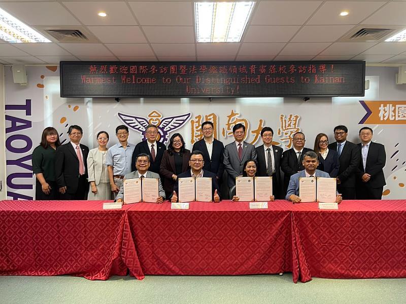 開南大學與菲律賓、印度學府簽署合作協議,與會貴賓共同見證跨國學術交流新里程碑。