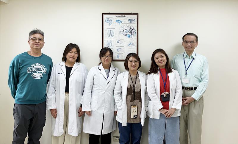 中國醫藥大學生物醫學研究所所長藍先元教授與林潔欣教授團隊榮獲「2026未來科技獎」。