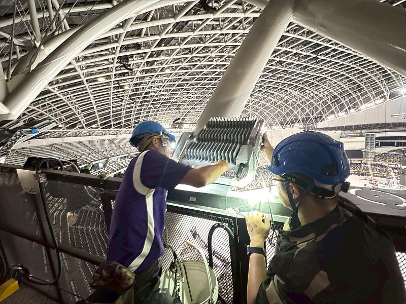 臺北大巨蛋體育館照明優化工程作業