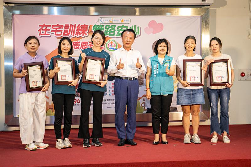 嘉義縣推動到宅照護8年，2,200名管路個案受惠-3