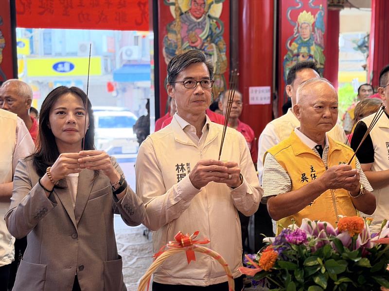 林琨瀚副市長祈福。