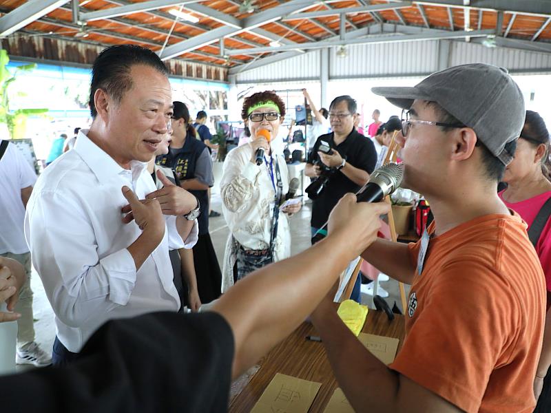 鹿草樂齡中心陪伴鄉親搭建學習舞台   成果分享會展現自信活力