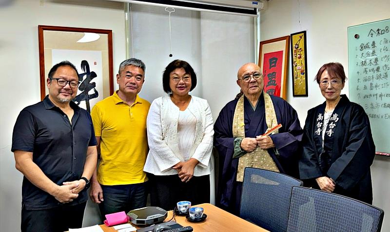 京都高台寺住持來台拜會台灣旅行業者以及日盟國際有限公司,除了宣傳即將於台北北投舉行的「高台寺—百鬼夜行展」,與介紹京都高台寺的歷史文化與秋季特別活動的特別參拜與茶體驗活動。