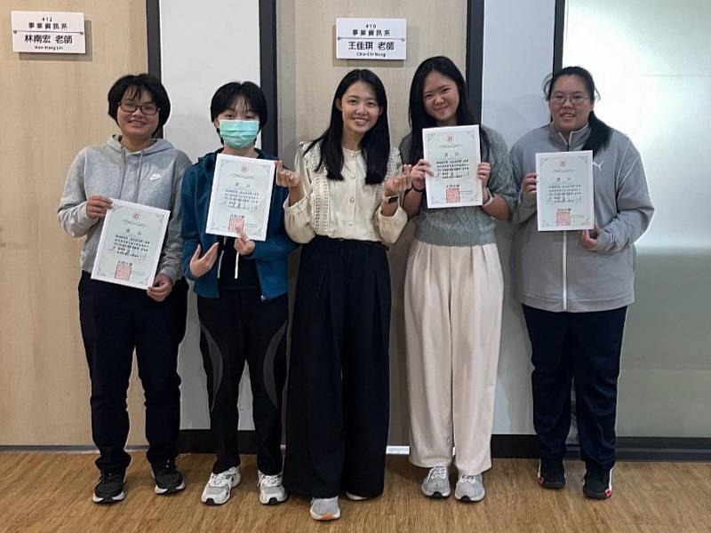 參加大同大學校園減碳競賽，團隊獲第一名。