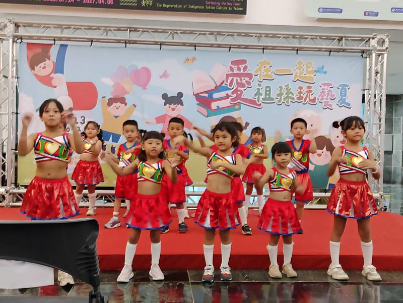 祖孫玩藝夏！臺東祖父母節家庭日 250人同樂共創幸福回憶