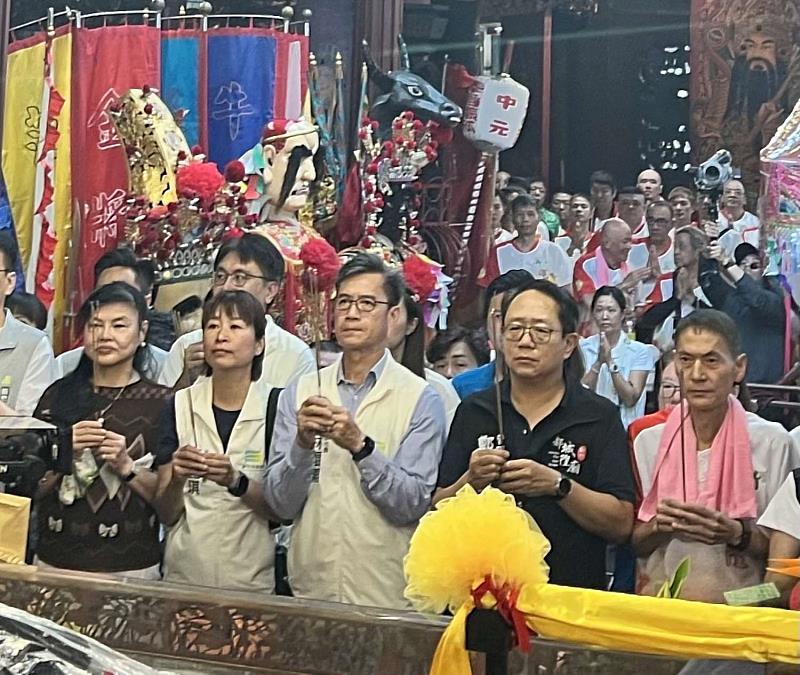 中元城隍祭「查夜暗訪」登場。