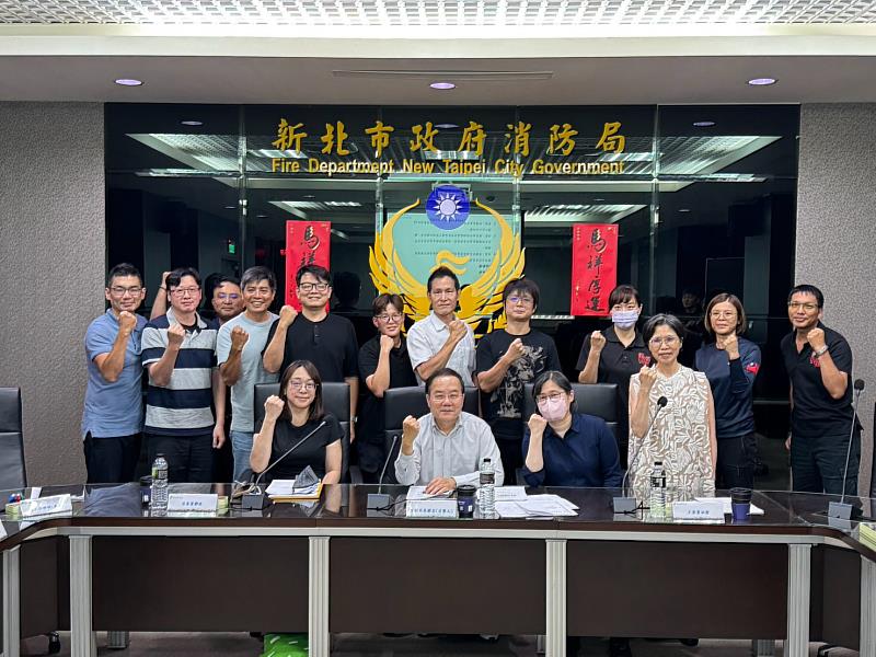 115年安全及衛生防護委員會大合影。