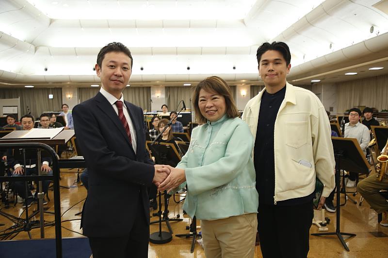 114年黃敏惠市長與謝育哲局者探班東京佼成管樂團。