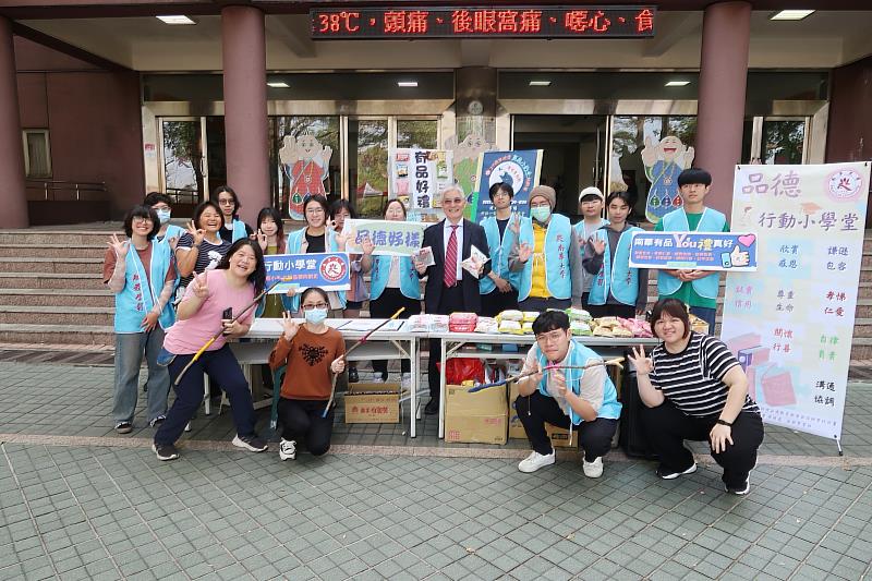南華大學將尊重生命、拒絕毒害納入生命教育課程，增進學子生命自覺，榮獲全國「防制學生藥物濫用」績優大專校院第3名。