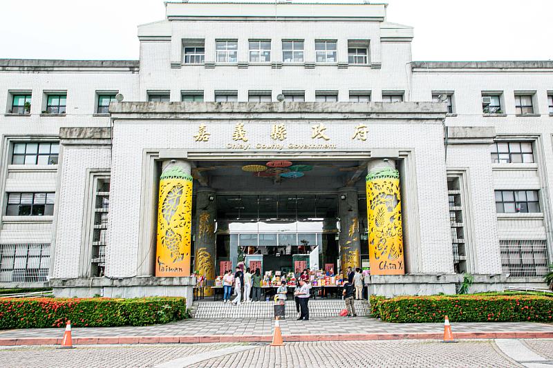 嘉義縣政府舉行中元普渡，祈求縣政順遂四時無災。