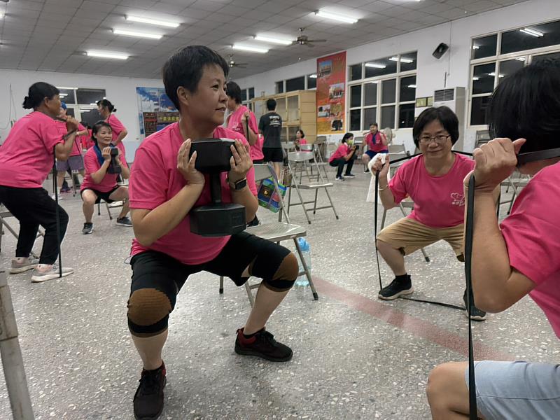 民雄骨鬆肌少運動營養班結業不散場 學員自主揪團