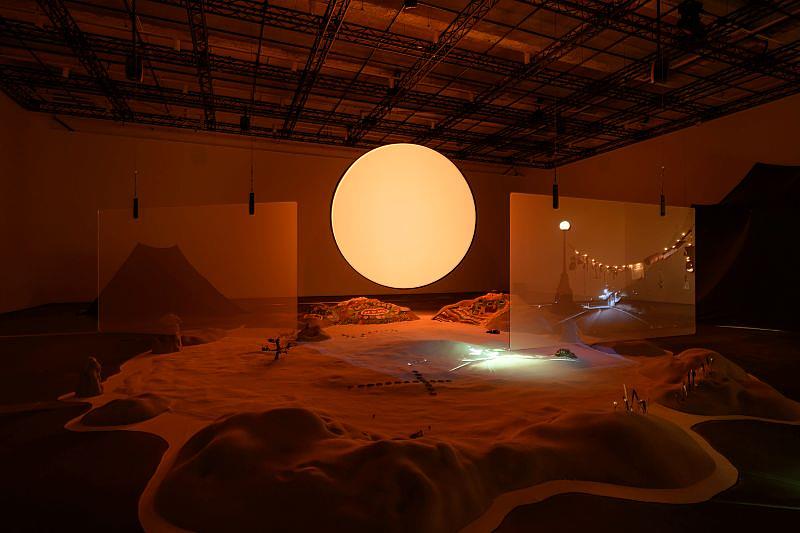 「冥王星在天蠍座」展場。（新北市美術館提供，攝影：王世邦）