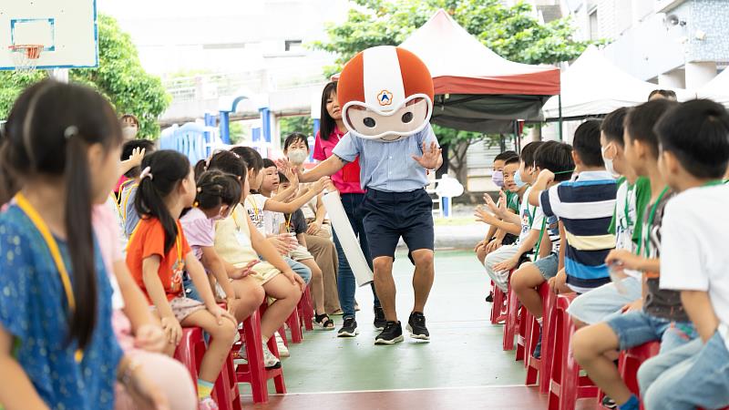 勇敢就是你的超能力！志航國小125位小一新生飛向GRIT王國