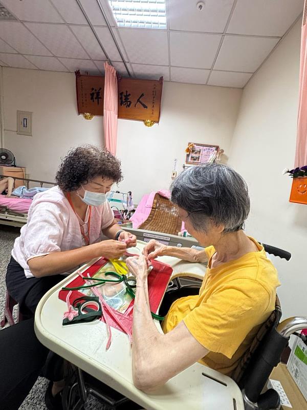 倡導關懷人執行關懷工作。