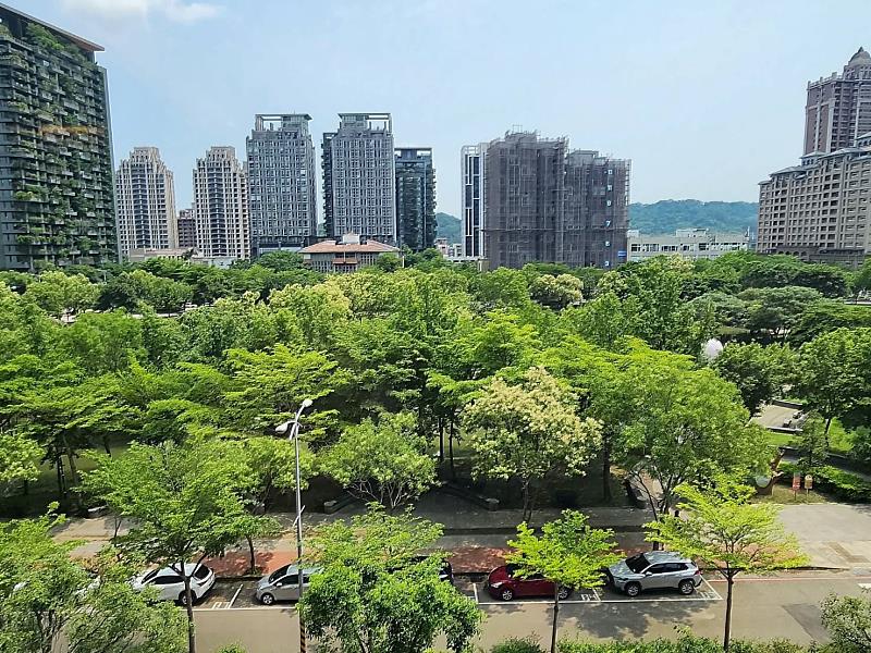永慶房產集團統計8月全台交易量較7月小增6%,7大都會區大都呈現量增走勢。(房市示意圖)