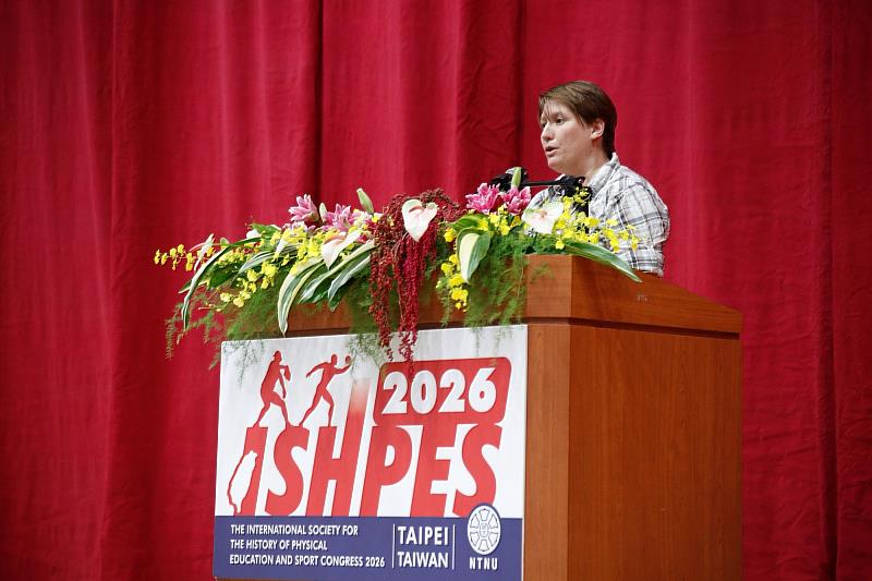 國際體育運動史學會Evelise Amgarten Quitzau會長感謝臺師大舉辦本次年會,期待各國學者在此交流,激盪更多。