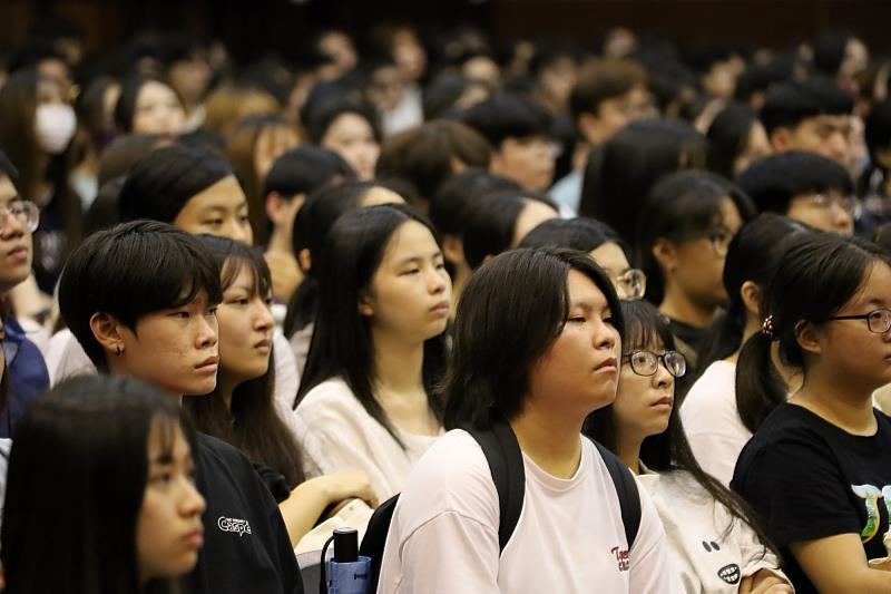 逾2000名新鮮人參與新生入學輔導，認真迎接嶄新大學生活啟航。