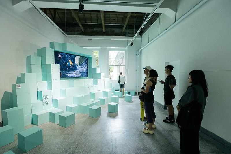 年度主題「第零位元」聚焦人工智慧(AI)快速發展之下,人類對創造力本質的重新思考,從文化策展、地方選品、當代工藝到品牌商展,透過年度主題探問「起念瞬間」的無可取代,回到創作發生之前最初的念頭。