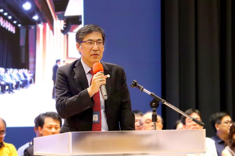 財團法人私立高雄醫學大學董事會董事長陳建志致詞。