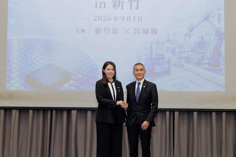 高虹安市長與宮城縣政府小林德光副知事合影。