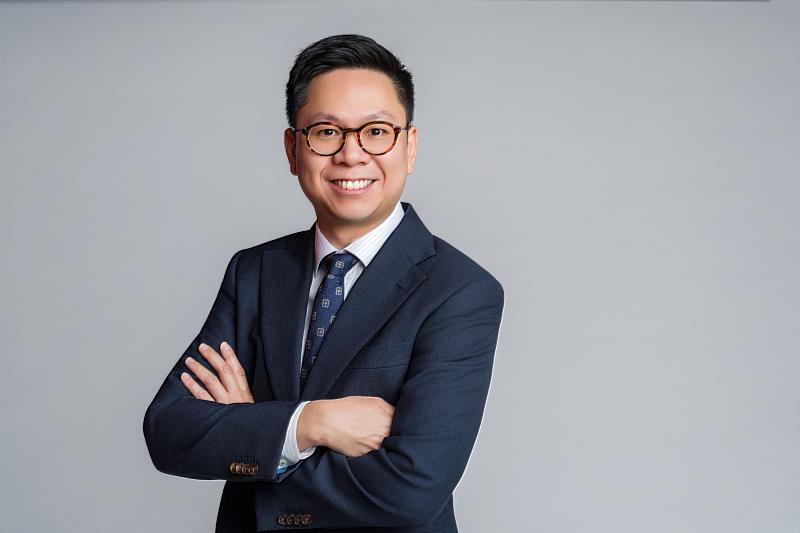 渣打集團大中華及北亞區資深經濟學家胡東安表示：「AI不僅推升台灣出口，更正在重塑經濟成長結構。隨著科技紅利逐步擴散至投資與消費，有望帶動台灣邁向更均衡且更具韌性的成長模式。」