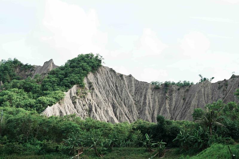惡地的自然生態與產業人文成為大學與社區共學的「偉大事物」。