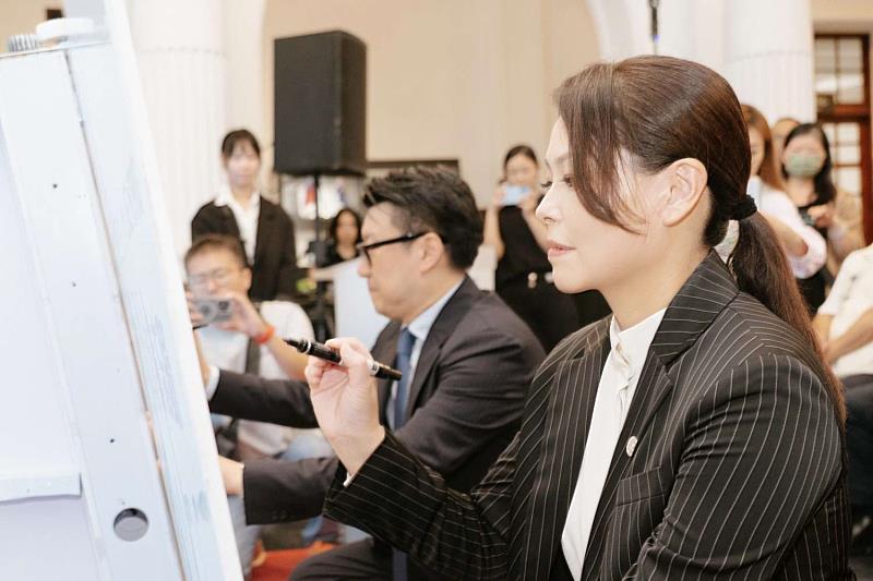 雙方進行簽署MOU儀式。
