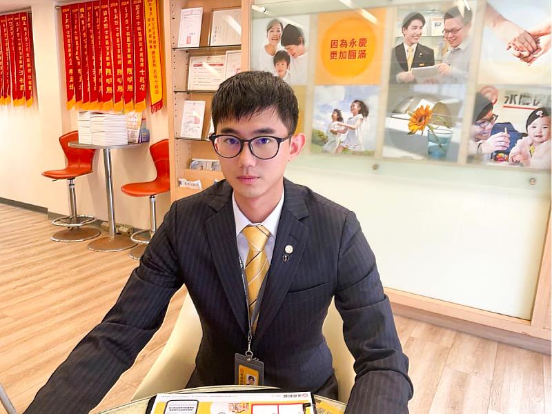 李孟煒表示,AI智能教練提供了可以自主練習的管道,從開啟對話、釐清需求到回應不同問題,都能透過AI反覆嘗試。