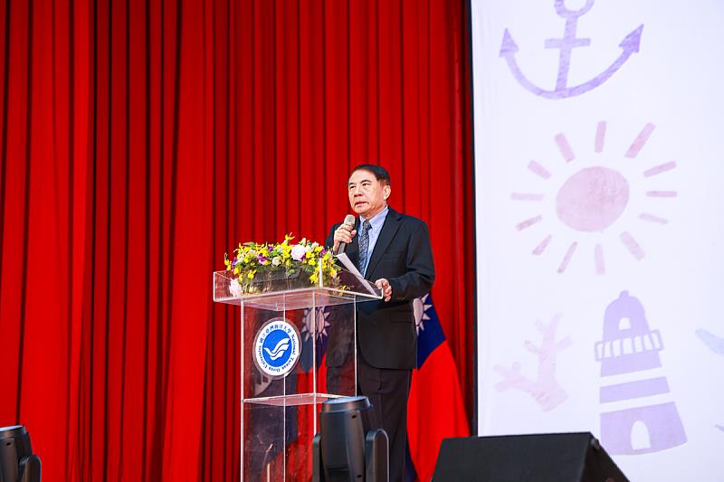 許泰文校長恭喜學子加入海大家庭。