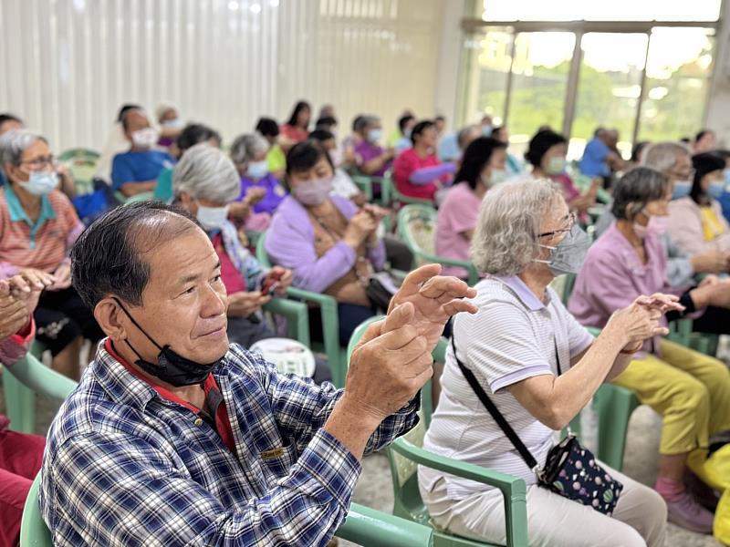 響應國際失智症月 嘉縣推多元預防失智課程 垃圾車化身移動衛教大使