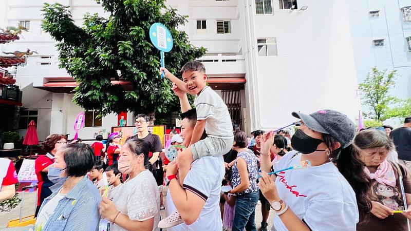 實踐永續關懷！救國團真善美號召百人展現世代共融