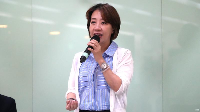 僑務委員會副委員長李姸慧致詞。