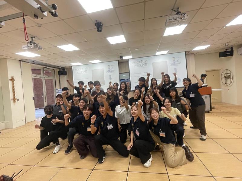 國際交流讓學生學習如何與不同文化背景的人溝通及合作，中日學生透過舞蹈交流