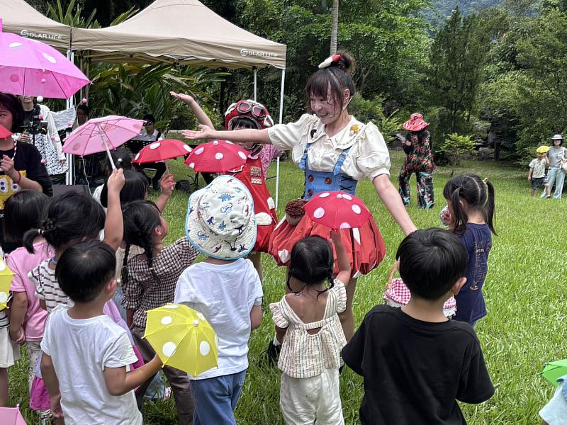 親子互動劇《顏色妖怪的音樂大冒險：幸福蘑菇採收日》