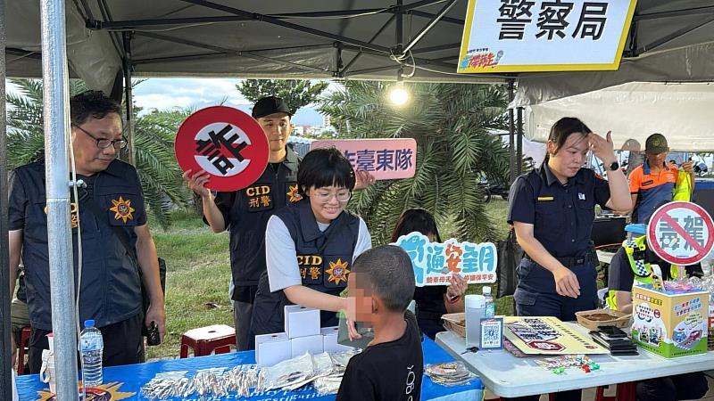 瞄準演唱會萬人潮!東警實體設攤結合短影音 全方位反詐宣導