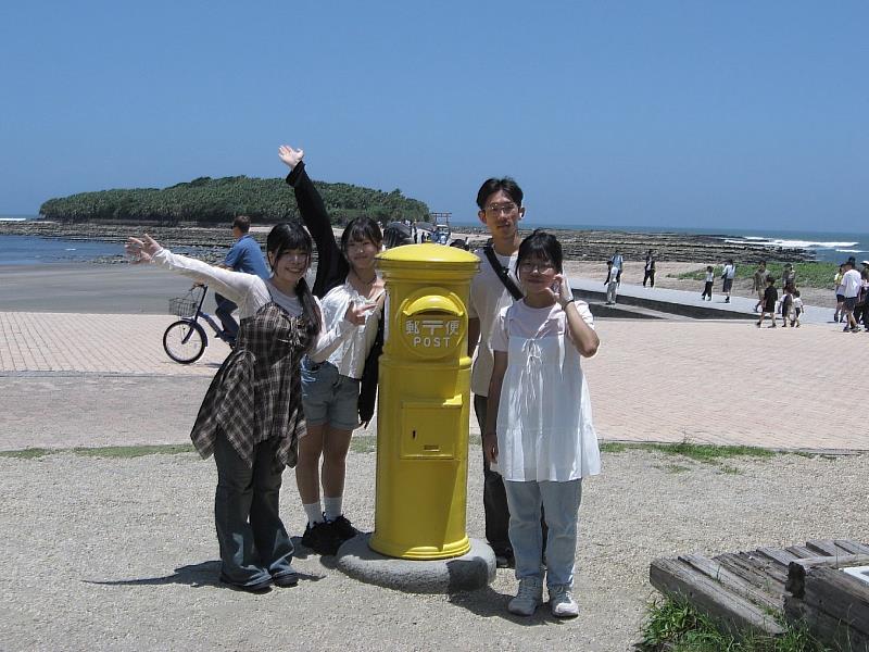 南華大學傳播系學生至日本海外實習，參訪宮崎景點深入當地文化及市場考察。