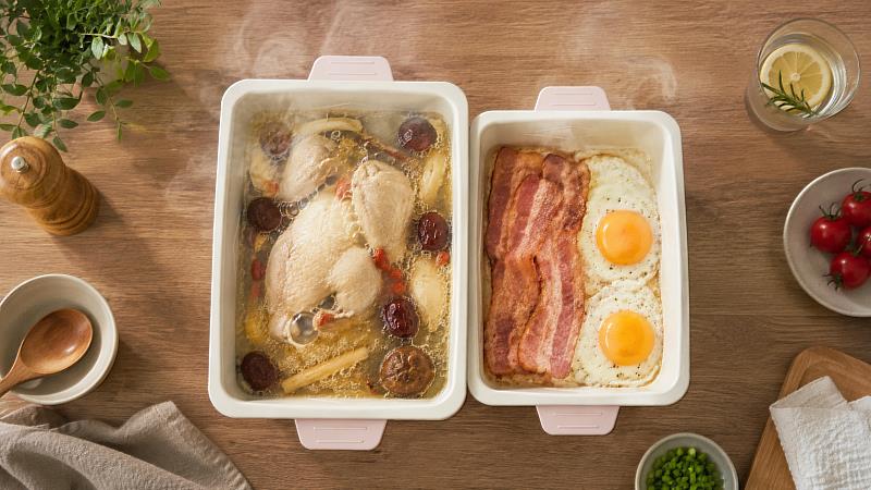AGiM暖食雙享鍋可同時煮、煎、炒,解決耗時與空間佔用的烹飪限制。 (圖/有你共創提供)