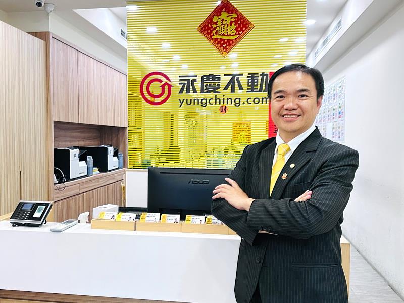 永慶不動產蘇慧龍2021年投入創業，5年多來從1家店拓展至3家店，累計總業績近5.9億 。 圖片來源：永慶房產集團。