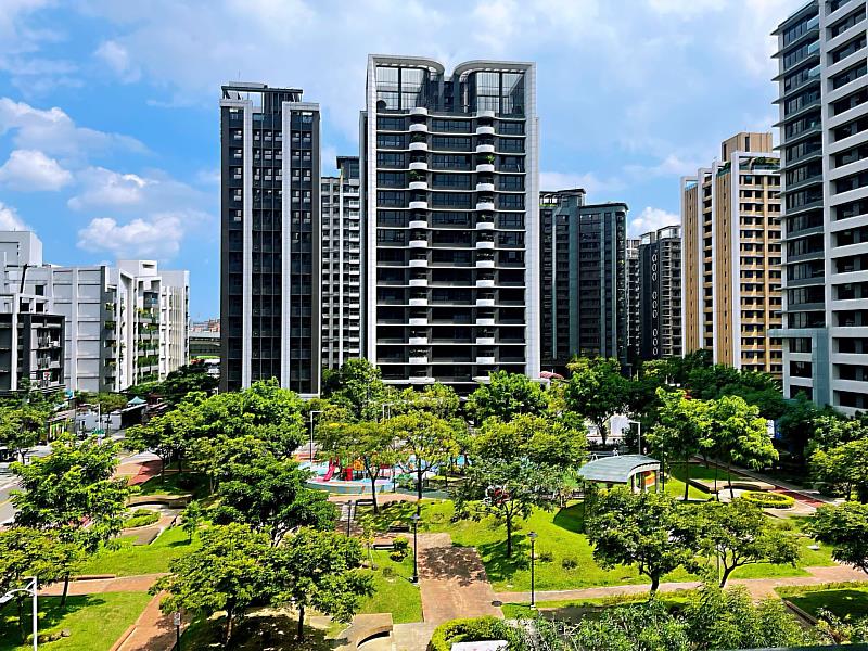 重劃區房市受到關注,永慶房產集團統計近一年新北市十大重劃區「預售屋」與「成屋」平均單價。(房市示意圖)