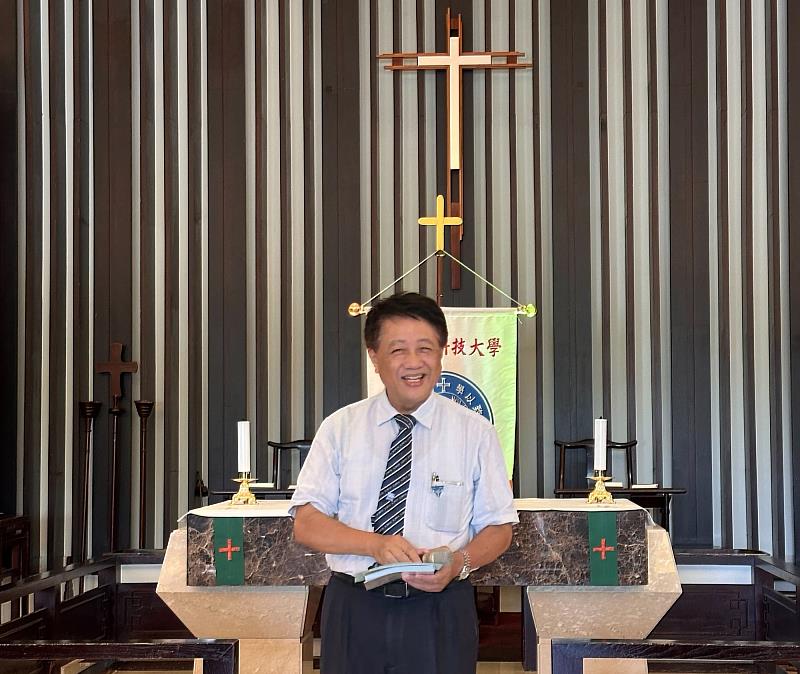 校友總會副理事長童志誠學長勉勵帶班幹部,將聖約翰的精神與情誼延續給下一屆新生。