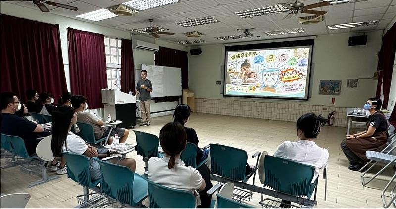 湖內公共托嬰中心的家長第1次參與覺得很有感。