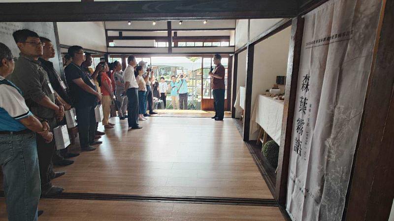 與會貴賓展場巡禮。