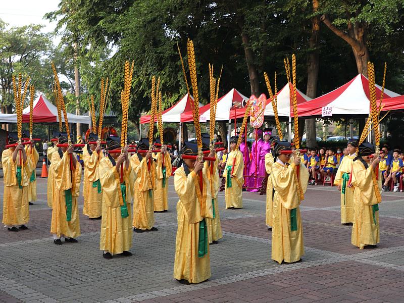 嘉義縣舉行祭孔大典 翁章梁率各界遵循古禮致敬