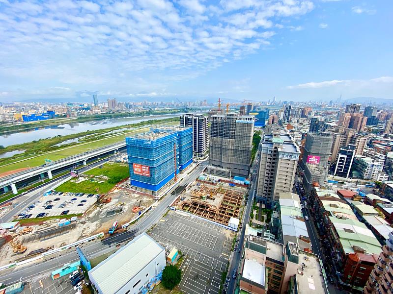 新北市預售屋主力總價帶持續向上推移，購屋門檻逐步拉高。（房市示意圖）