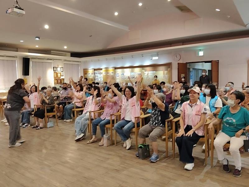 世代攜手共感共融,金門真善美聯誼會走進大同之家,跨世代交流傳遞溫暖。
