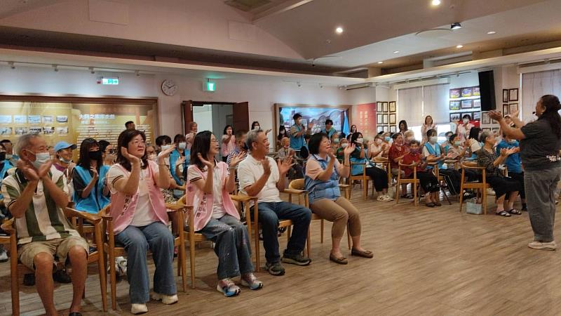 世代攜手共感共融,金門真善美聯誼會走進大同之家,跨世代交流傳遞溫暖。