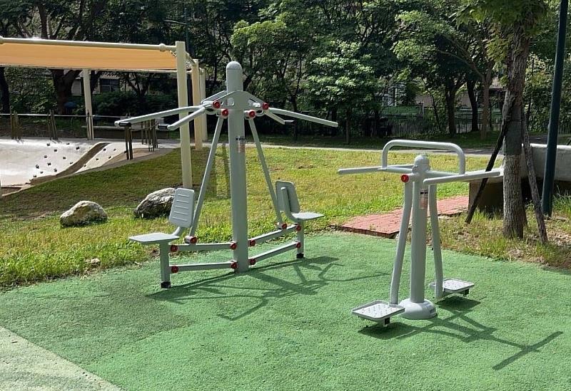 長春公園石子遊戲區增設體健設施