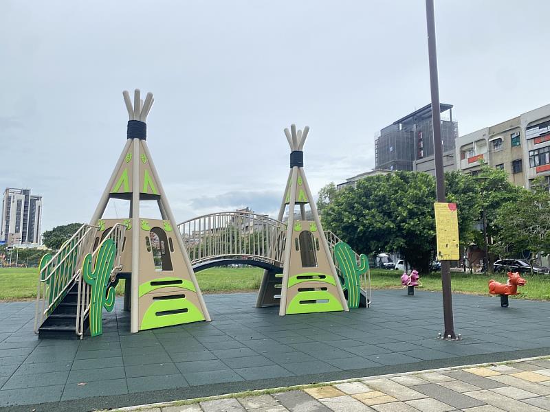 天公壇公園增設溜滑梯及攀爬遊具