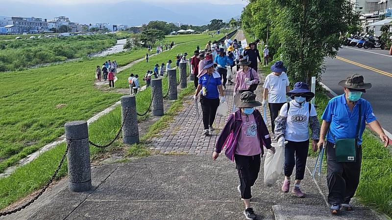 近300人響應台東太平溪淨溪行動 攜手守護水環境